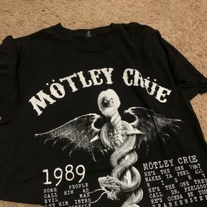 mötley crüe black t shirt